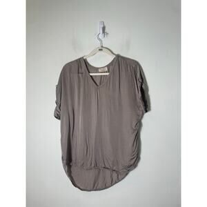Sofia Gray V Neck Cap Sleeve top Sz S